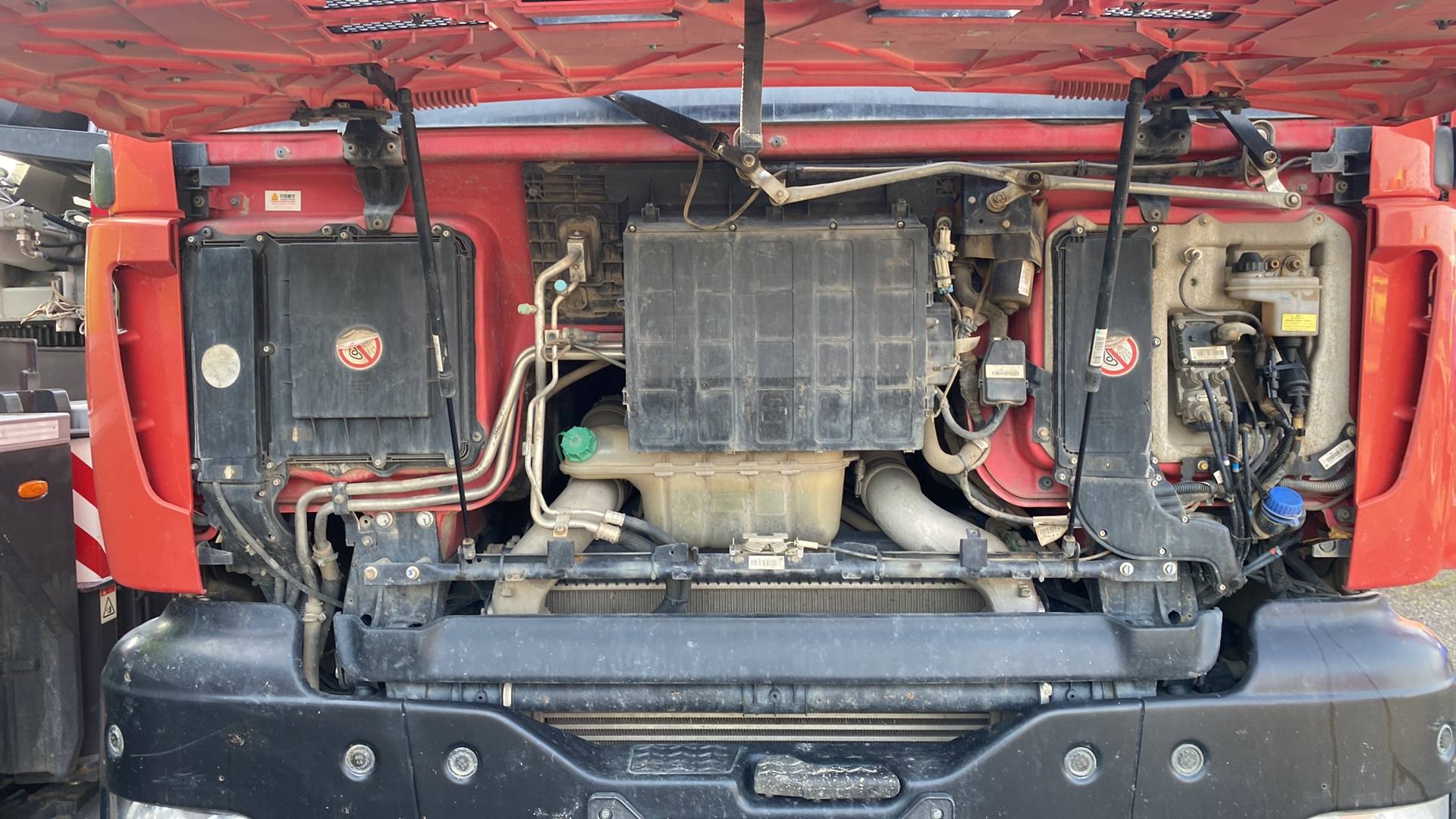 HOWO ZZ3257V384GE1 6x4,  121 025 км, 2022 года