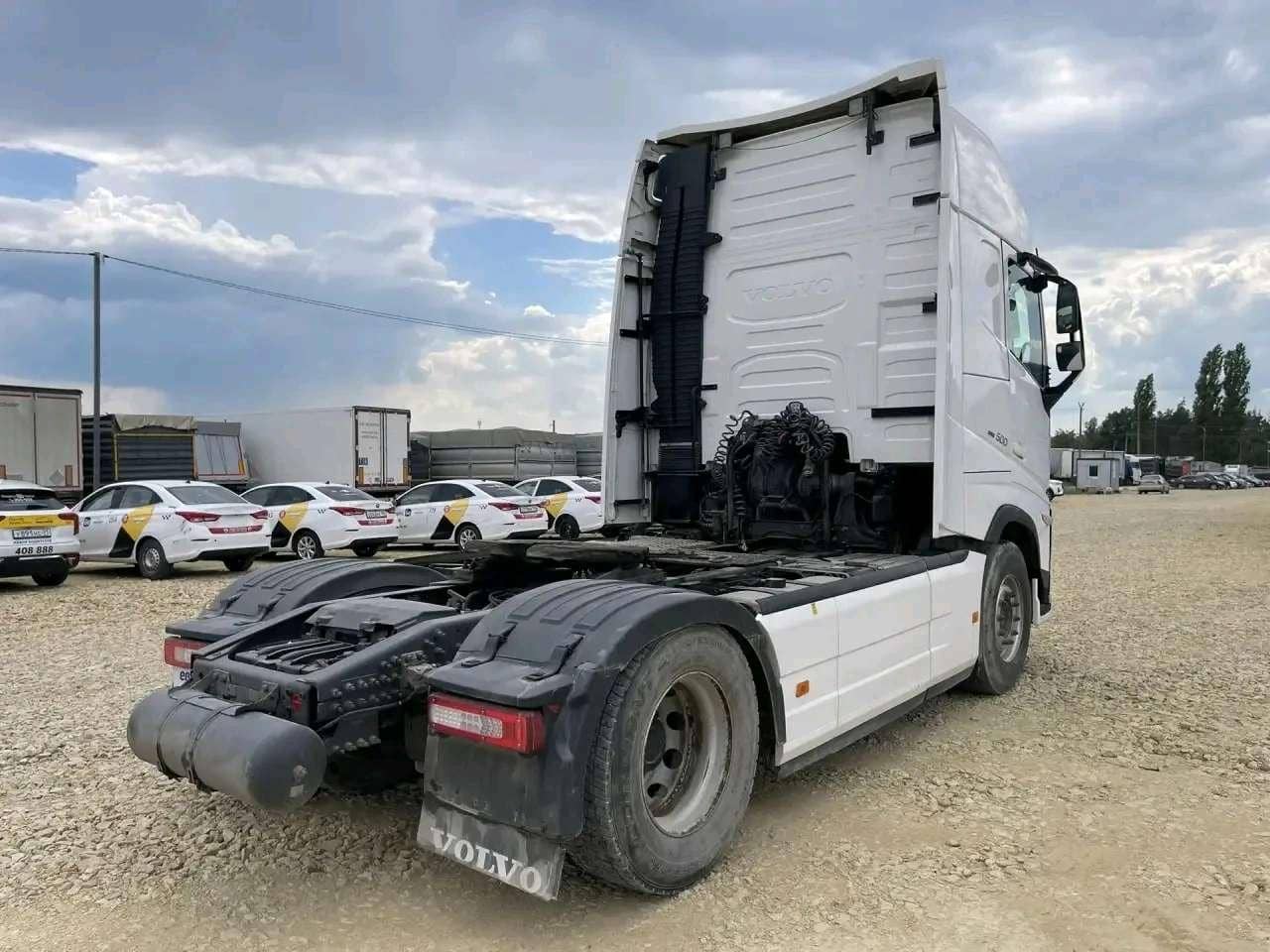 Volvo FH42T 500 4x2 (Globetrotter),  301 439 км, 2023 года в лизинг