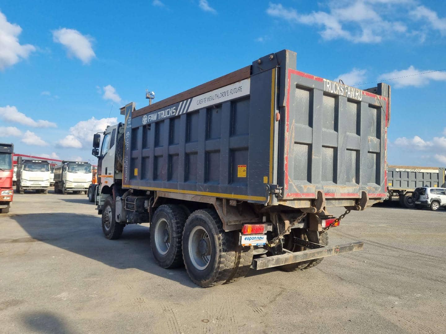FAW CA3250P66K24L1TE5 6x6,  89 303 км, 2023 года в лизинг