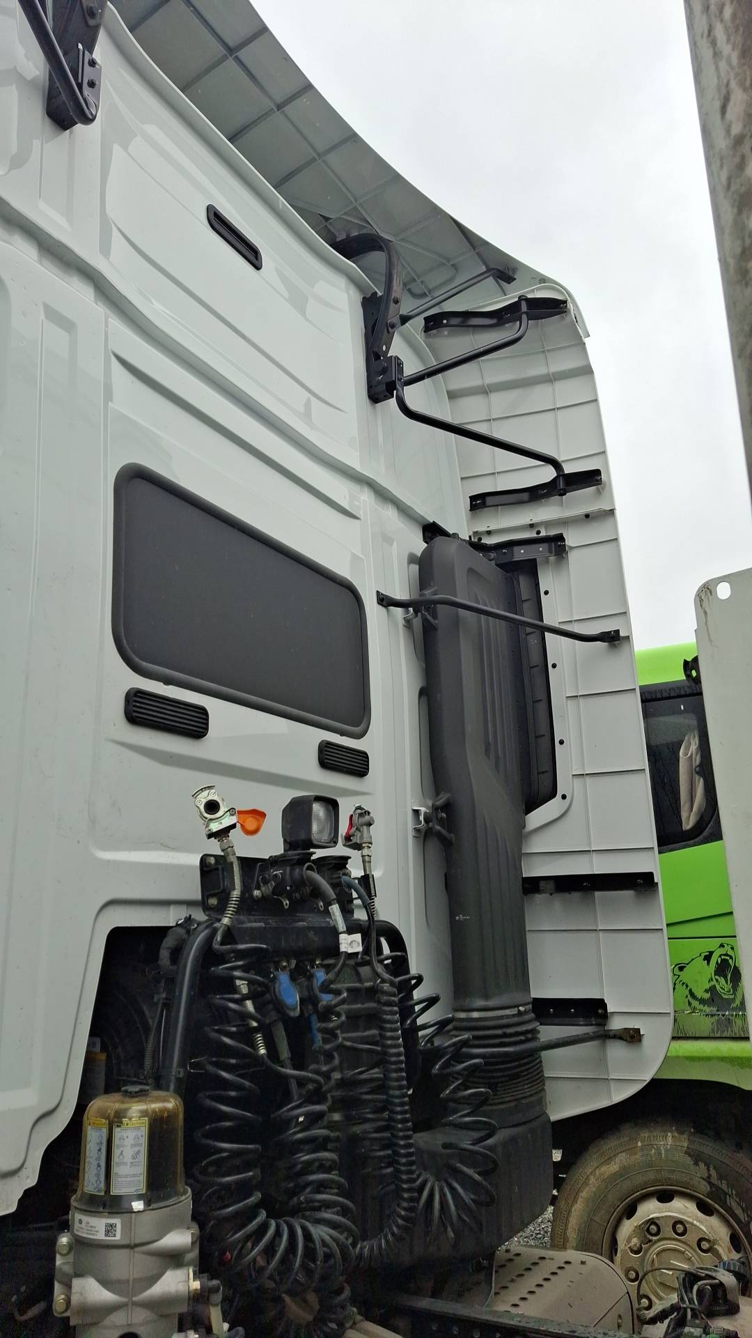 FAW CA4180P77K25E5 4x2,  246 627 км, 2023 года в лизинг