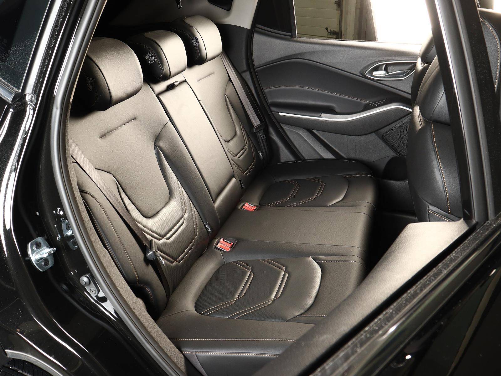 Москвич 3 Комфорт 1.5Т CVT