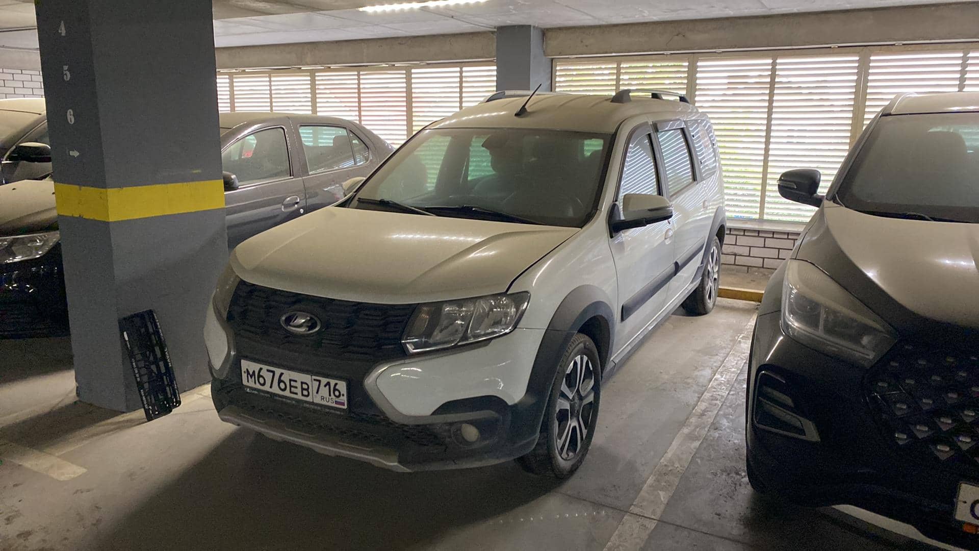 Lada Largus Кросс,  103 777 км, 2022 года в лизинг