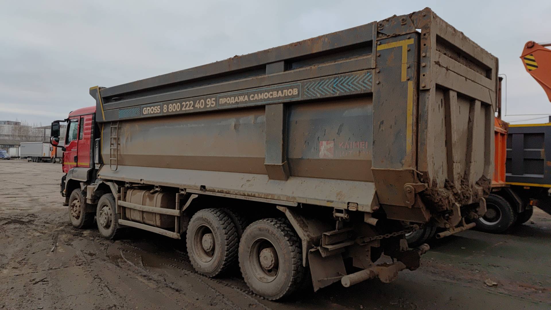 HOWO ZZ3317V386GE1 8х4,  242 233 км, 2023 года в лизинг