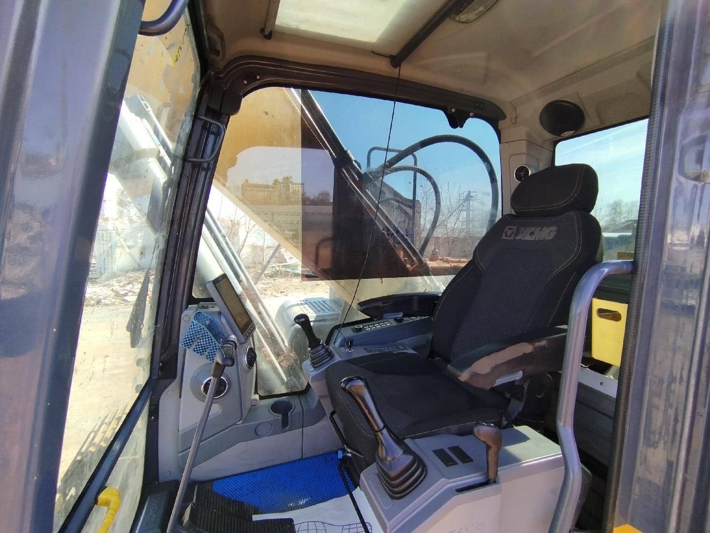 XCMG/MGCM XE260D,  16 124 км, 2022 года в лизинг