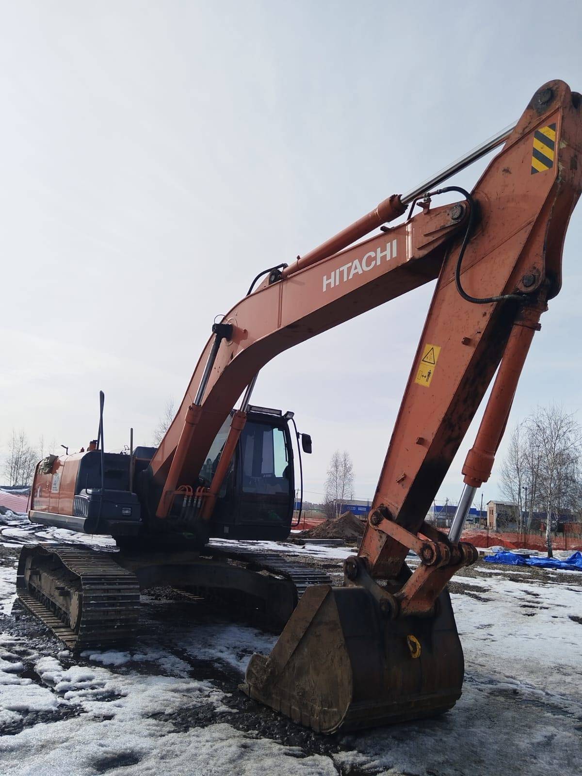 HITACHI ZX240LC-5G Лот 000008800