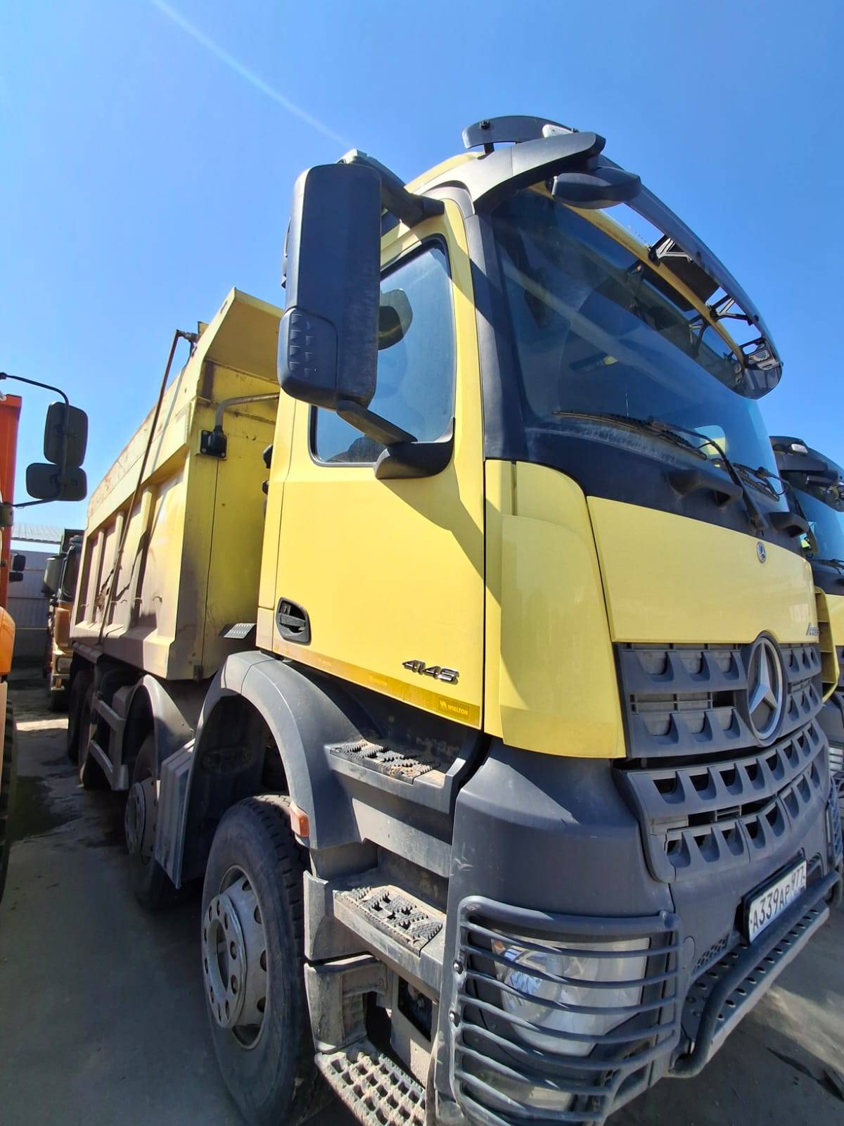 Mercedes-Benz Arocs 4142 K  Лот 000007646