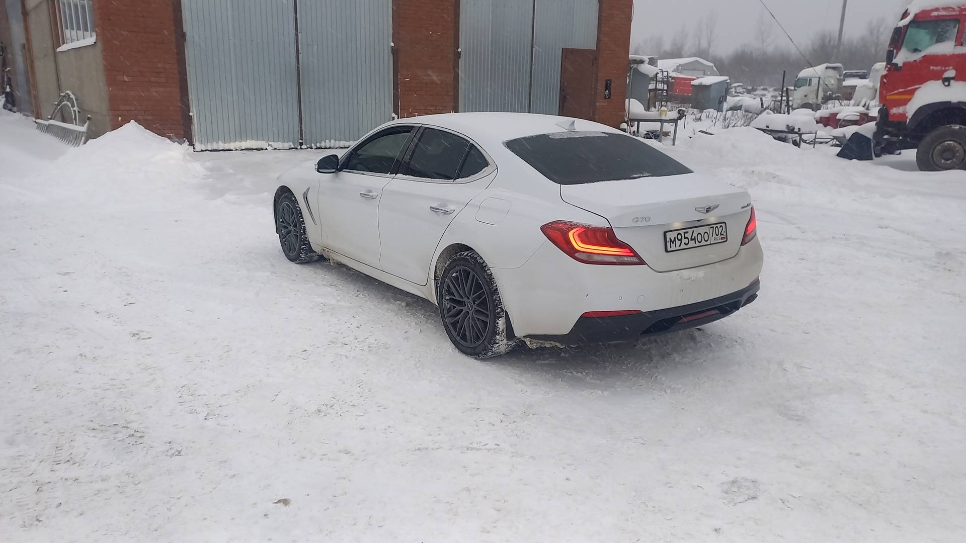 Genesis G70,  182 657 км, 2018 года в лизинг