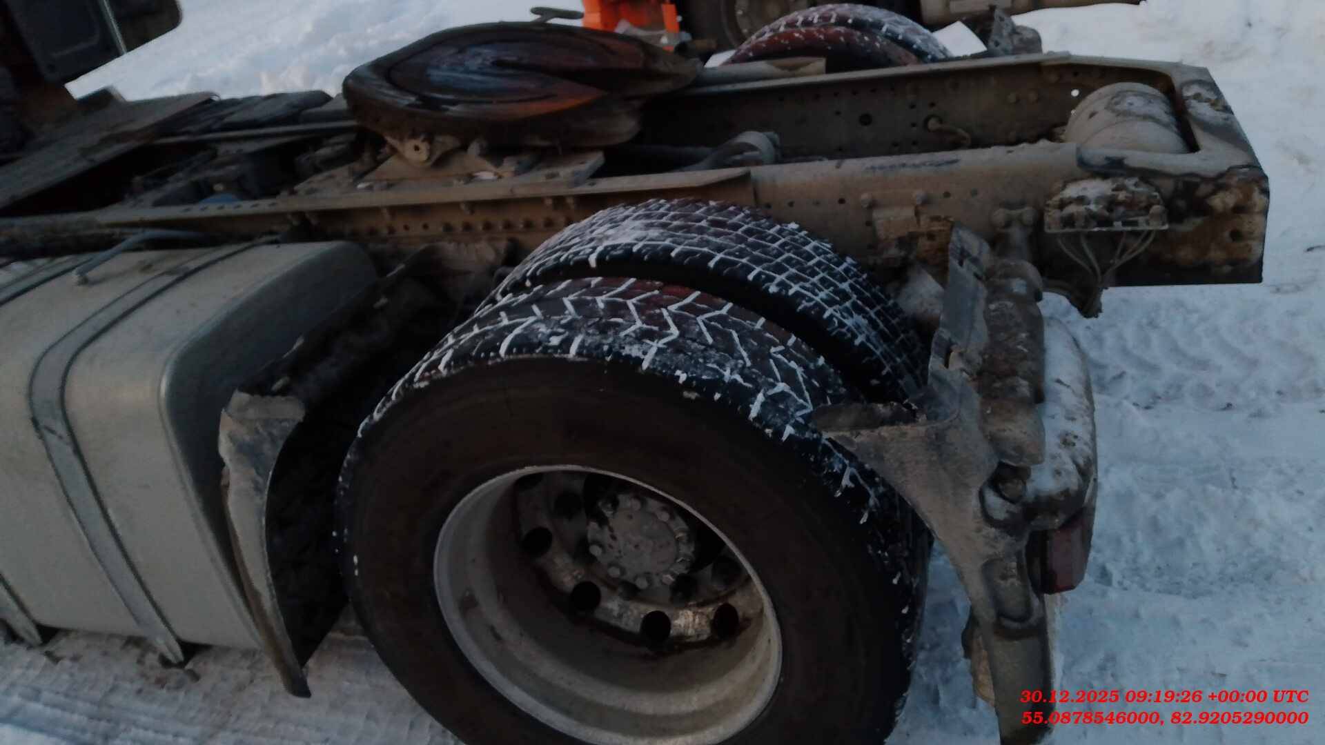 Shacman SX4188Y3381,  200 343 км, 2023 года в лизинг