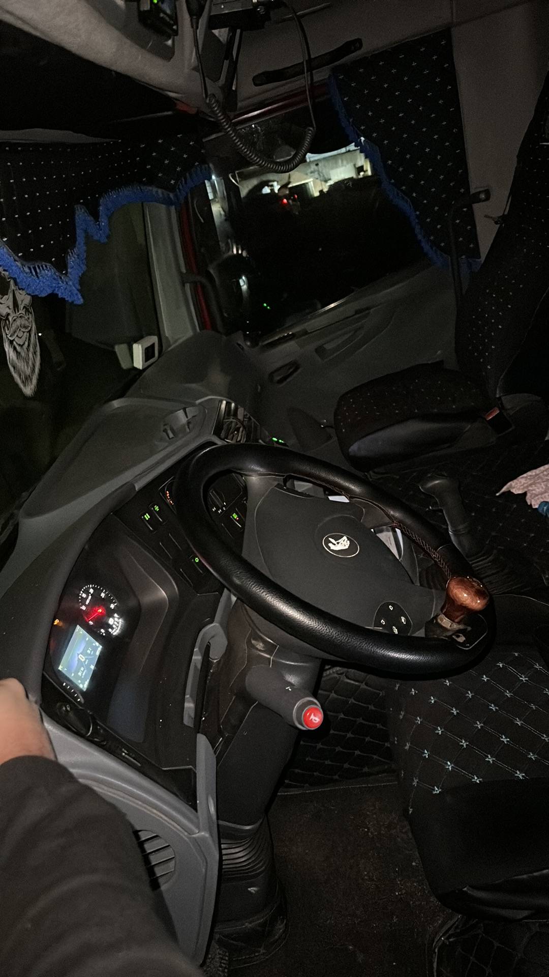 КАМАЗ 65801-Т5 (К5042),  137 118 км, 2022 года