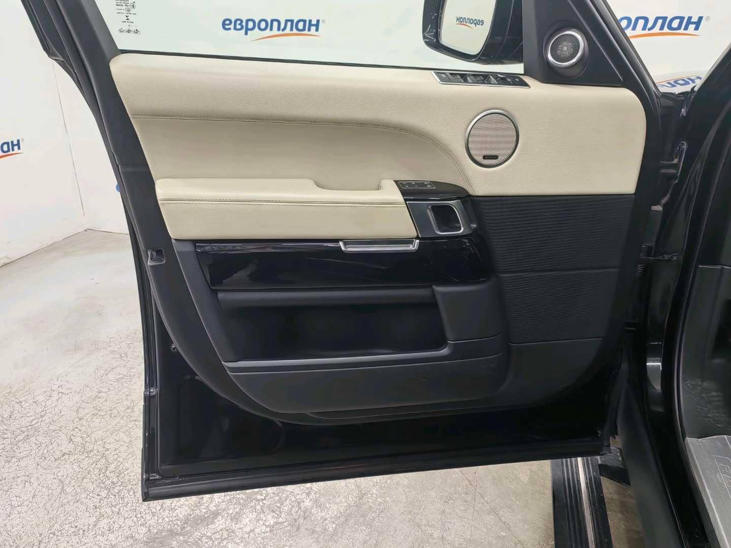 Land Rover Range Rover,  294 316 км, 2016 года в лизинг