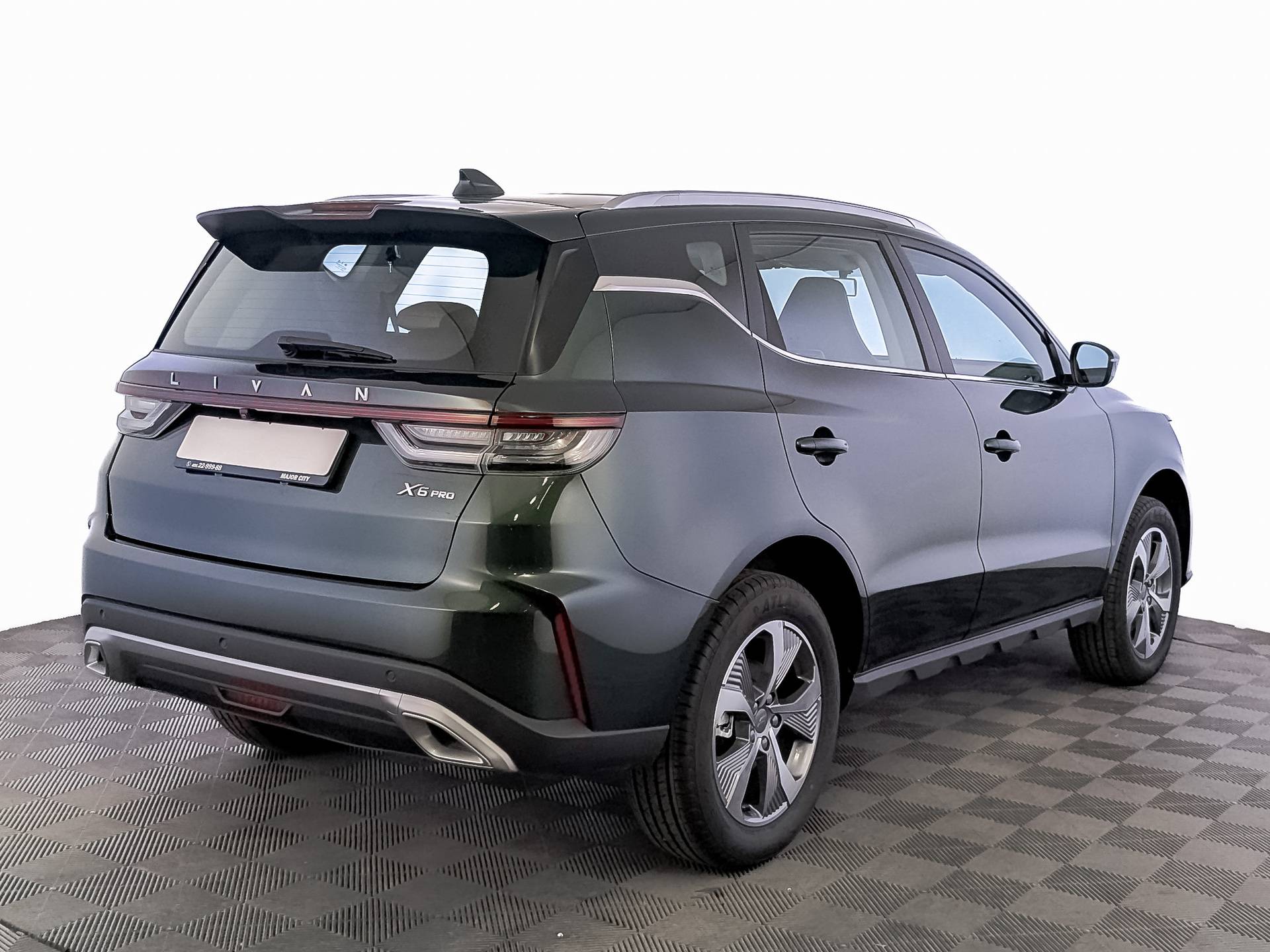 Livan X6PRO Premium 1.5 7DCT