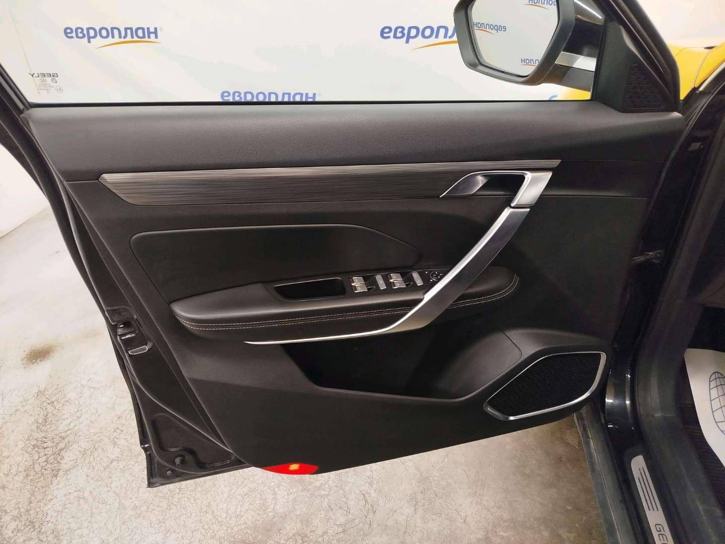 Geely Atlas Pro,  210 347 км, 2023 года в лизинг