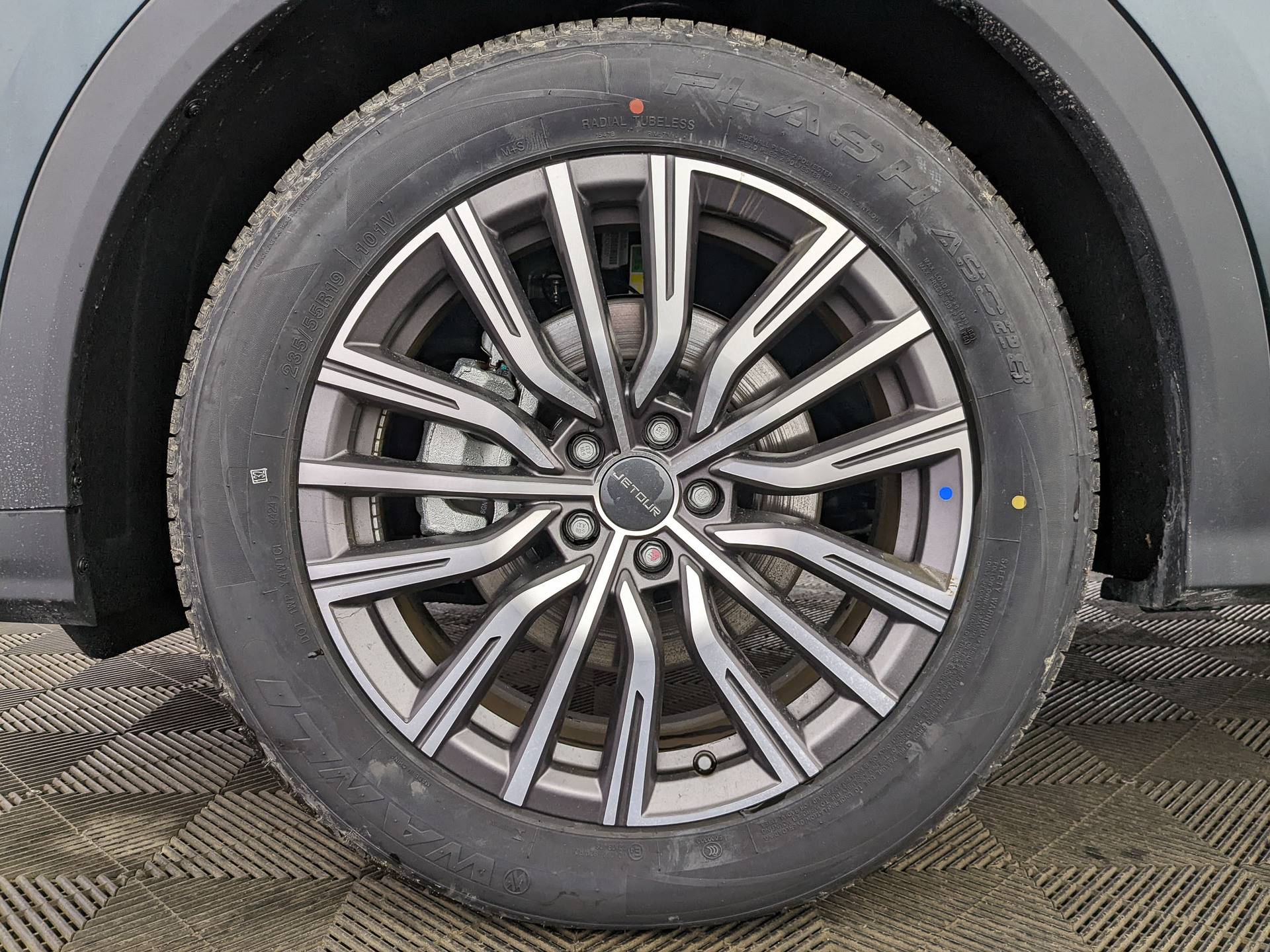 Jetour X70 Plus 1.6TGDI-7DCT Luxury