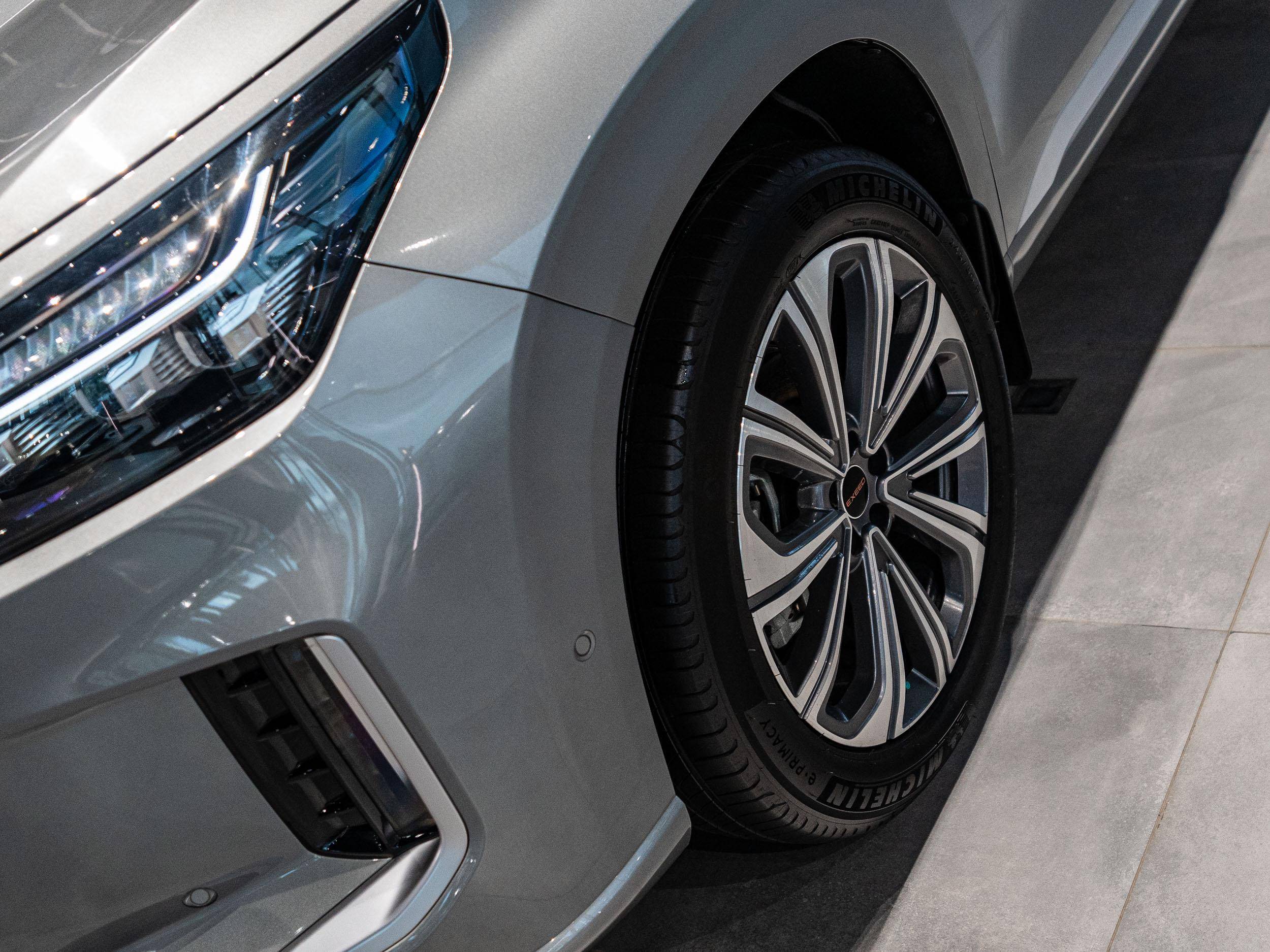 EXEED VX Президент 2.0Т АТ полный привод (President)