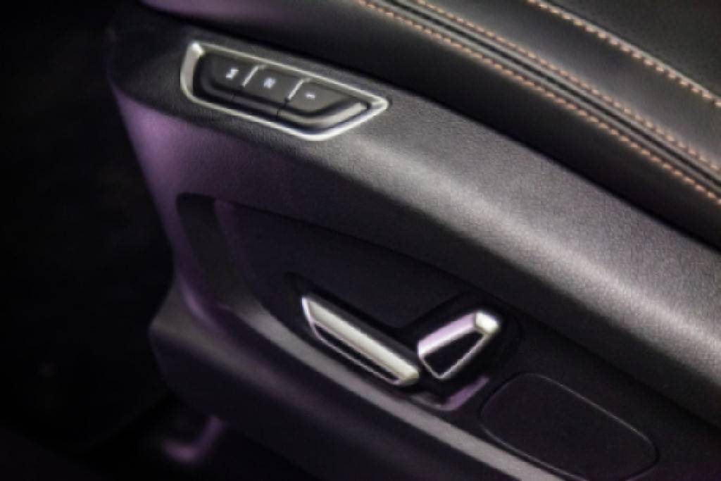 Geely Okavango Flagship 2.0T 7DCT 2WD