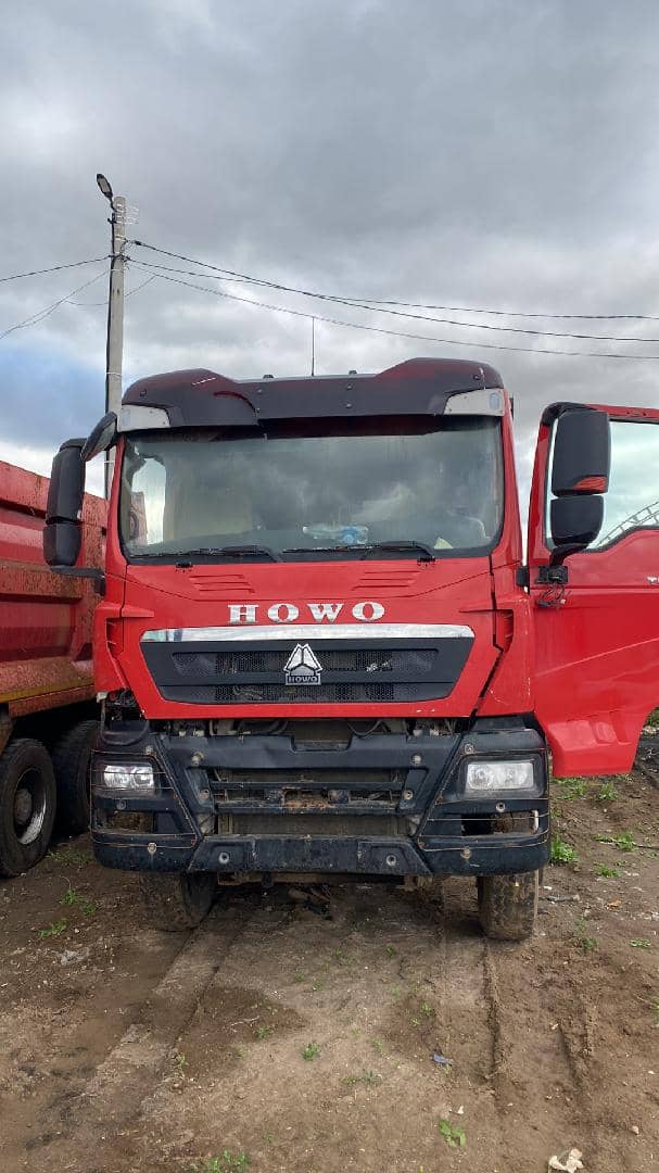 HOWO ZZ3317V386GE1 8х4,  69 534 км, 2024 года в лизинг