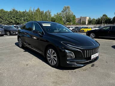 Hongqi E-QM5