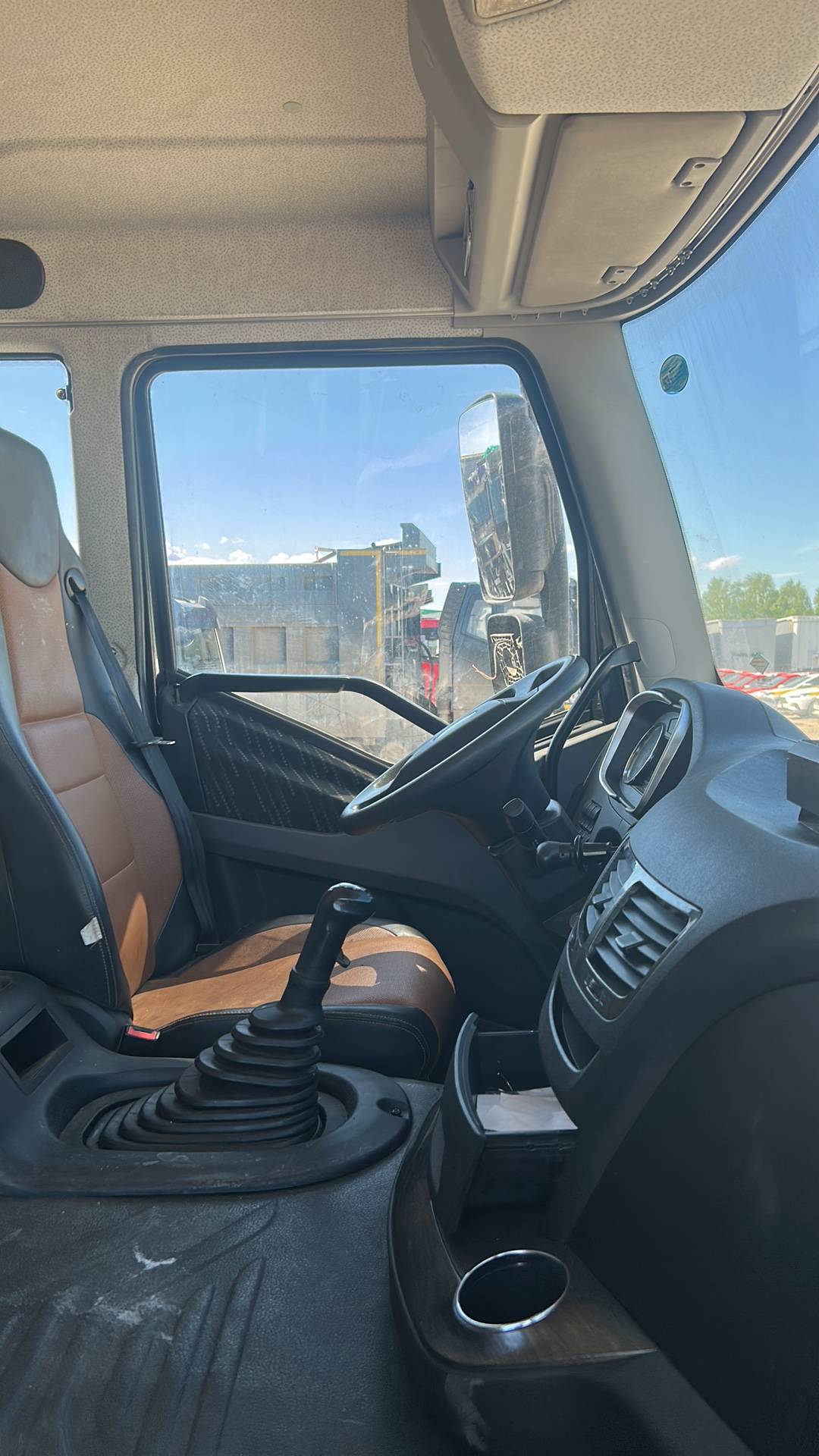 FAW CA3310P66K24T4E5 8х4,  53 504 км, 2023 года в лизинг