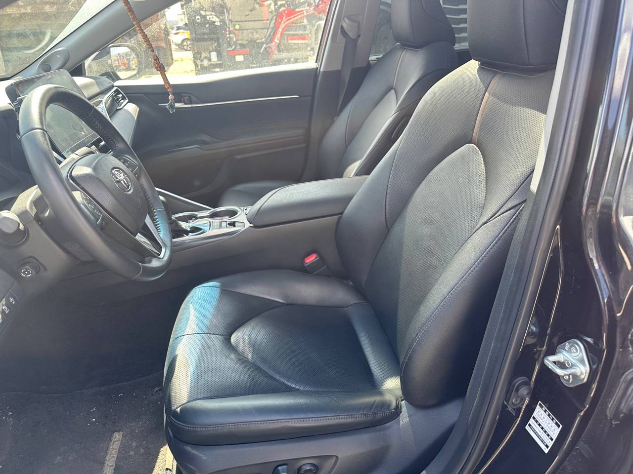 Toyota Camry,  22 351 км, 2023 года в лизинг