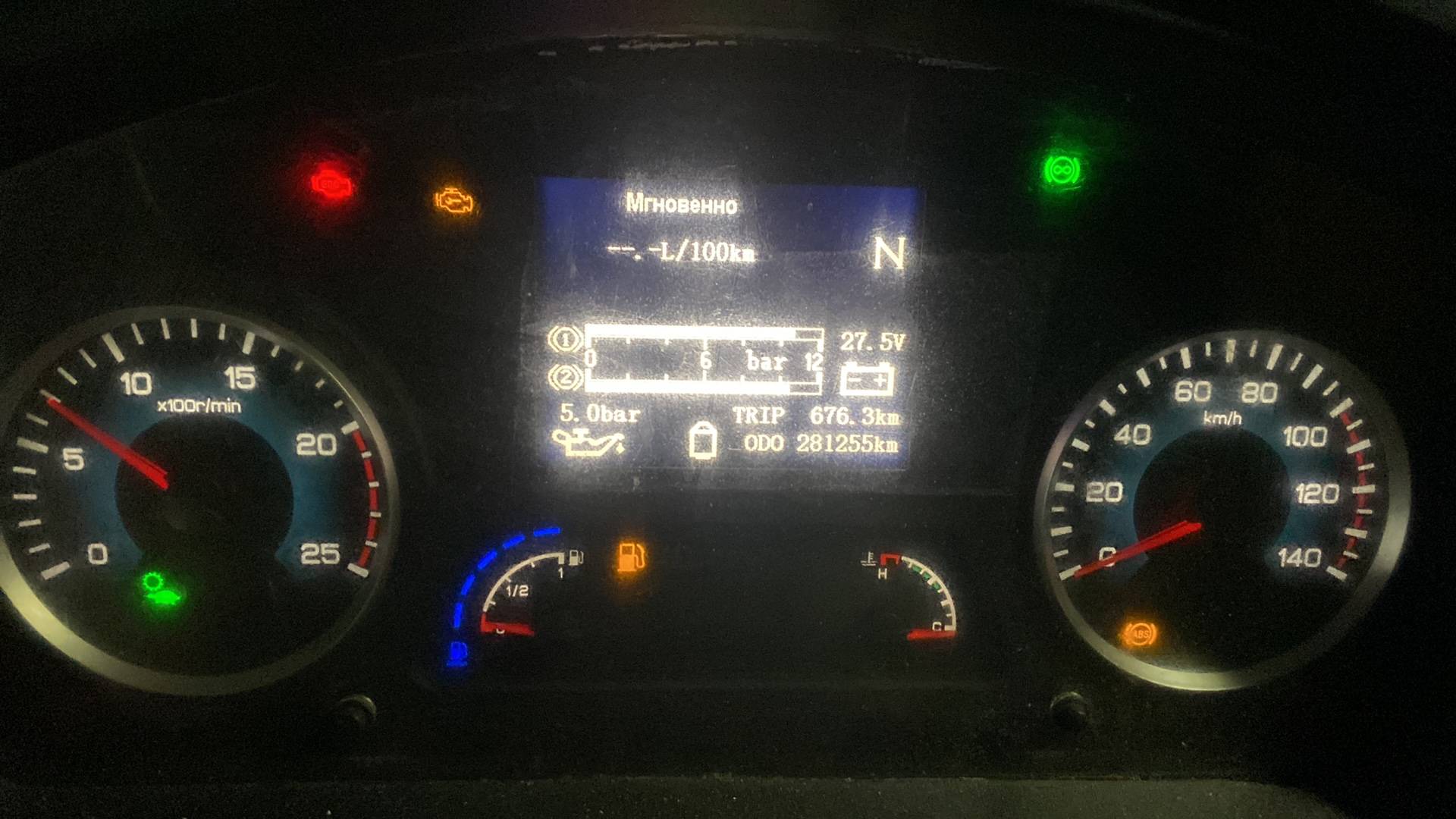 Shacman SX42584V324,  281 354 км, 2022 года в лизинг