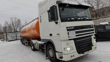 DAF XF105.460 FT 4x2 (Space Cab)