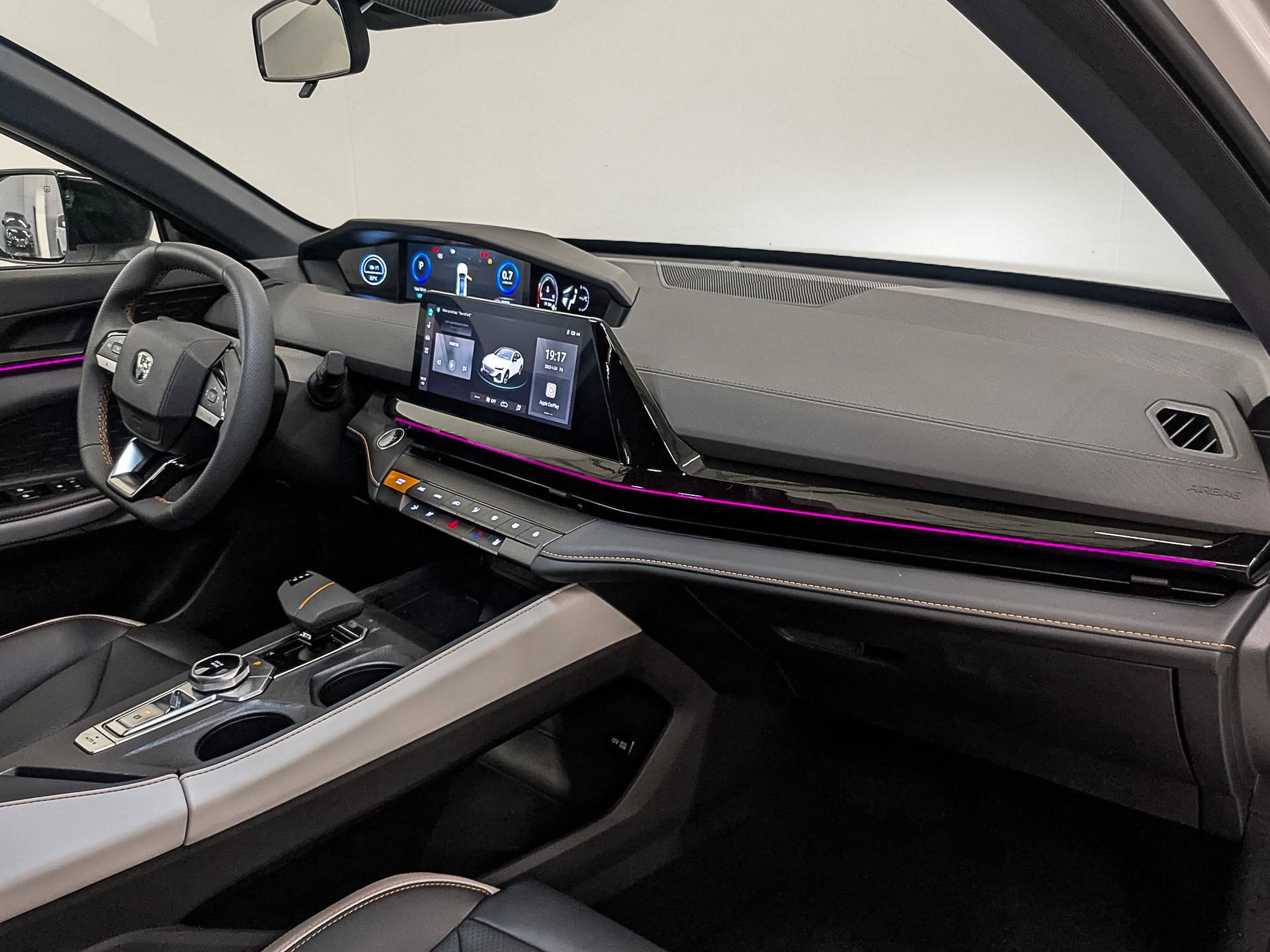 Changan Uni-V 1.5 7DCT Tech  