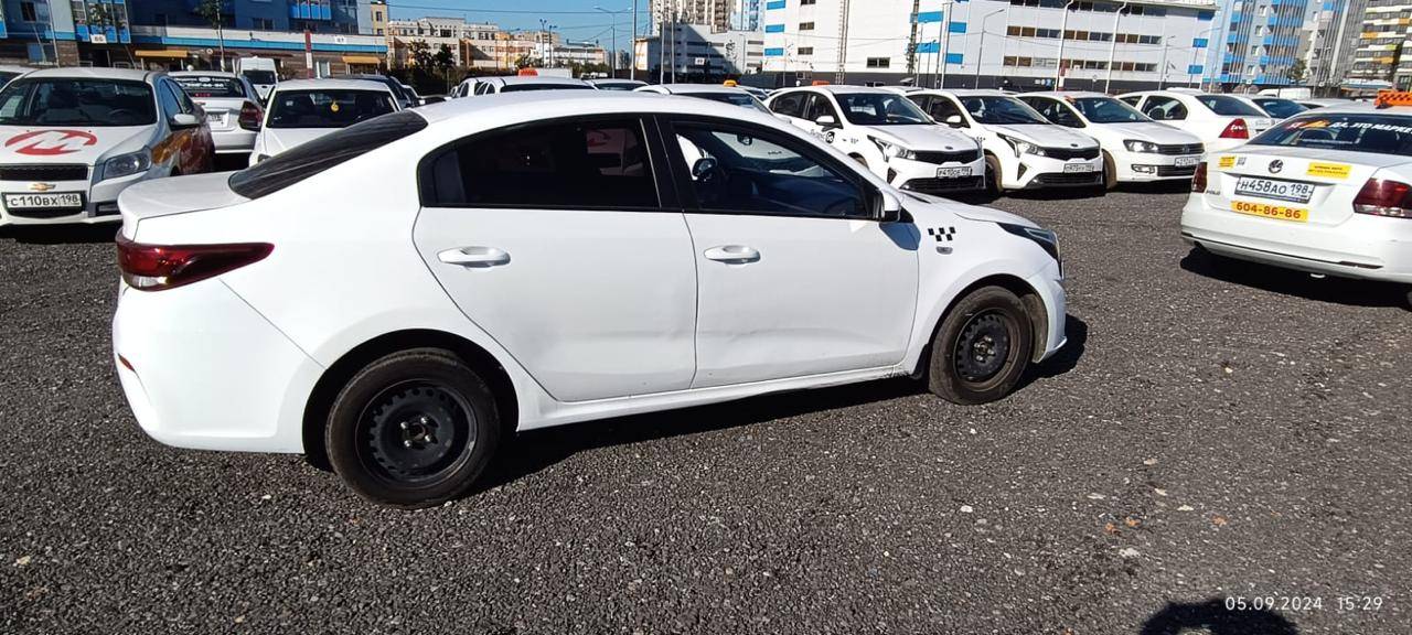 KIA Rio,  72 807 км, 2021 года в лизинг
