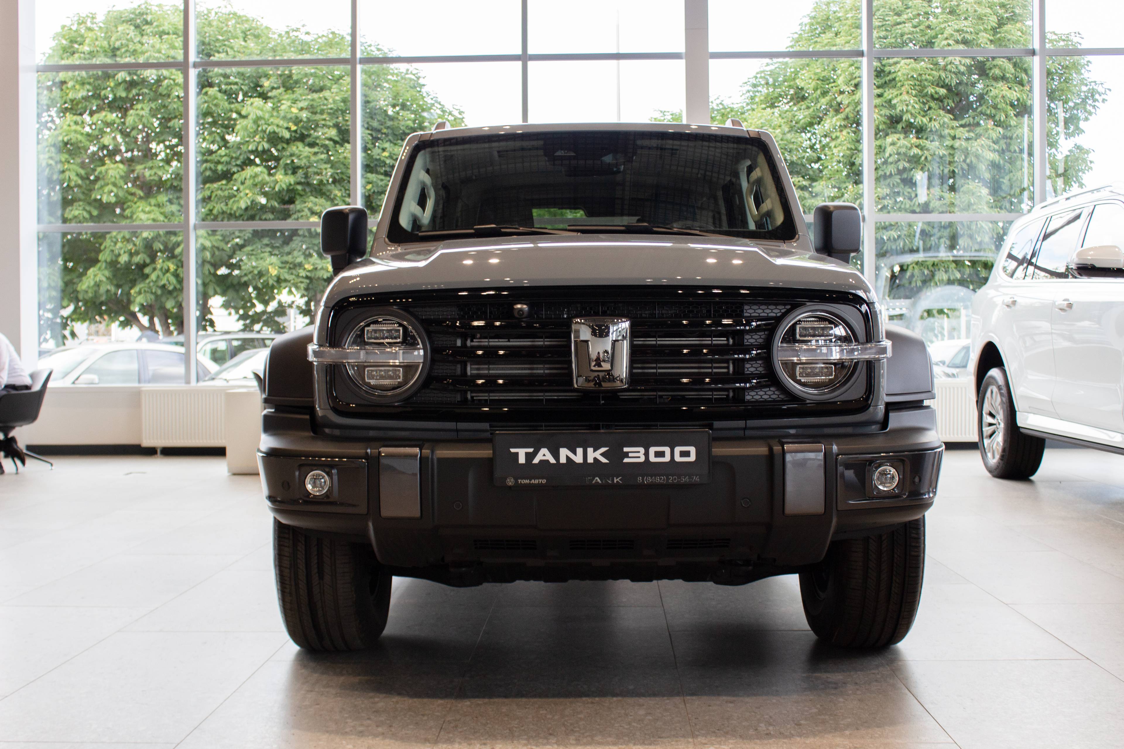 Tank 300 City Adventure 2.0 8AT 4WD