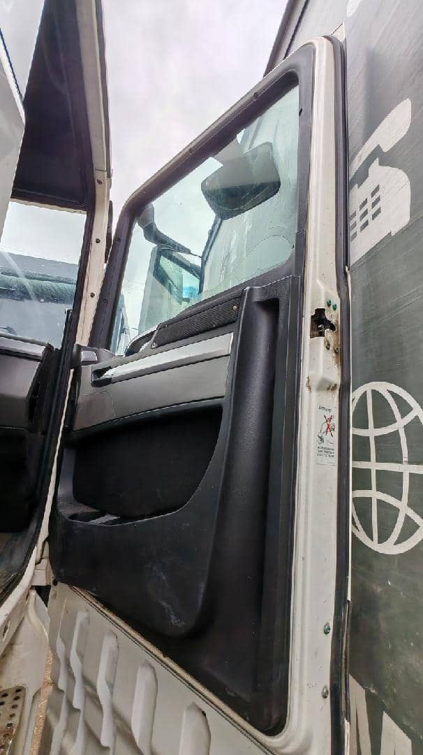 MAN TGX 18.440 4X2 BLS (XL),  1 100 000 км, 2014 года в лизинг