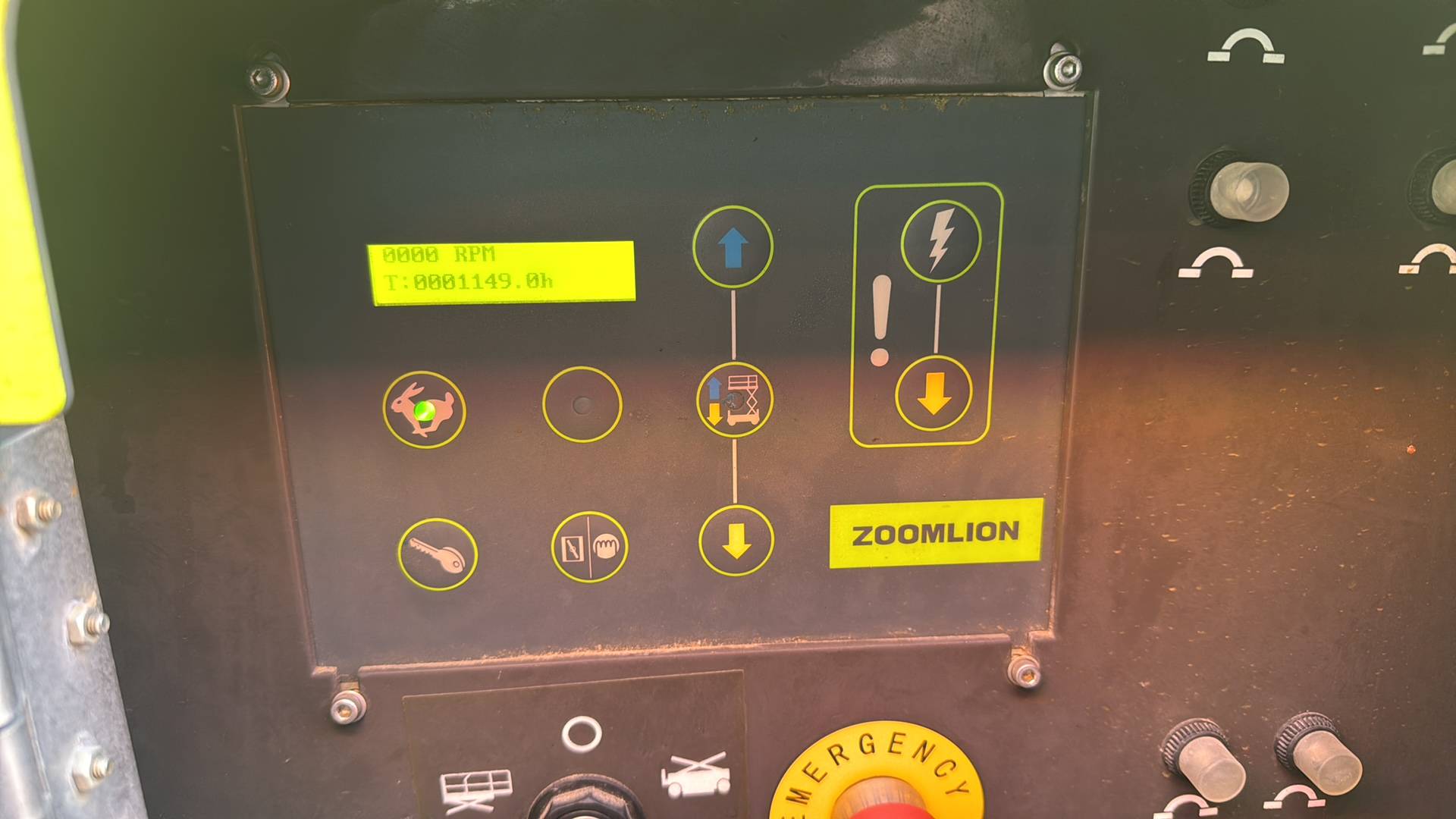 Zoomlion ZS1623RT ножничный подъемник самоходный, 2022 года в лизинг