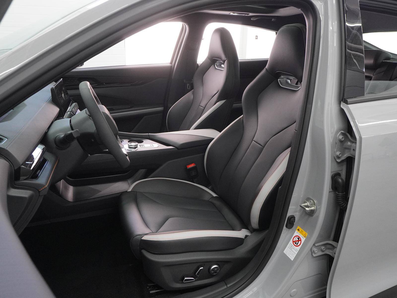 Changan Uni-V 1.5 7DCT Tech  
