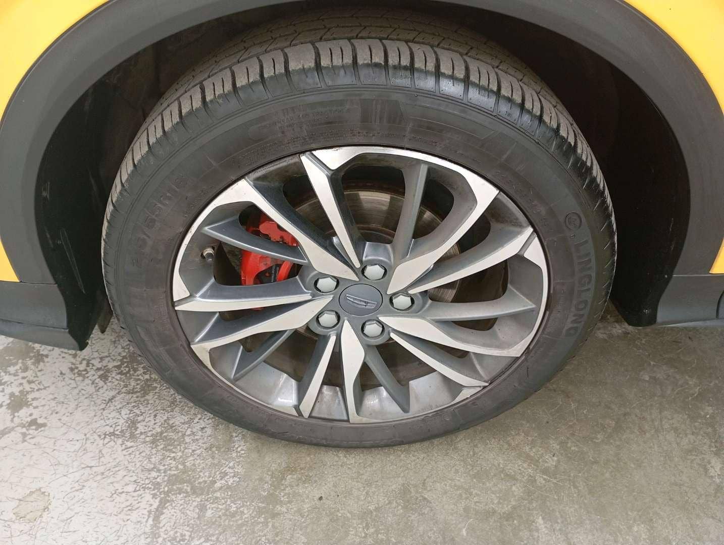 Geely Coolray,  122 557 км, 2023 года в лизинг