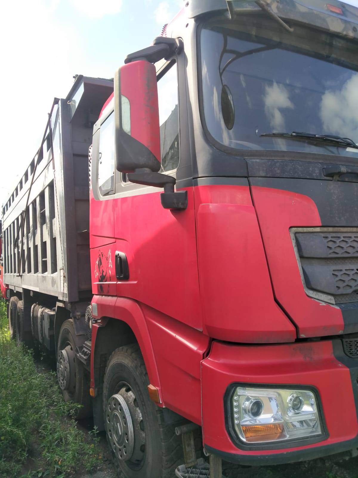 Shacman SX33186V366,  122 209 км, 2022 года в лизинг