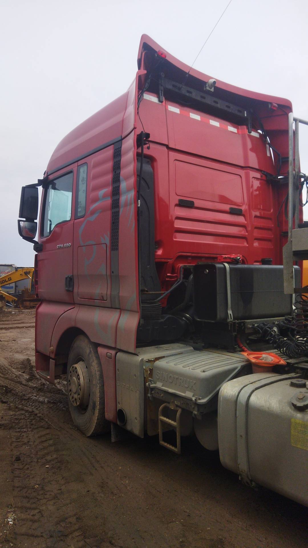 Sitrak ZZ4186V391HE,  222 519 км, 2023 года