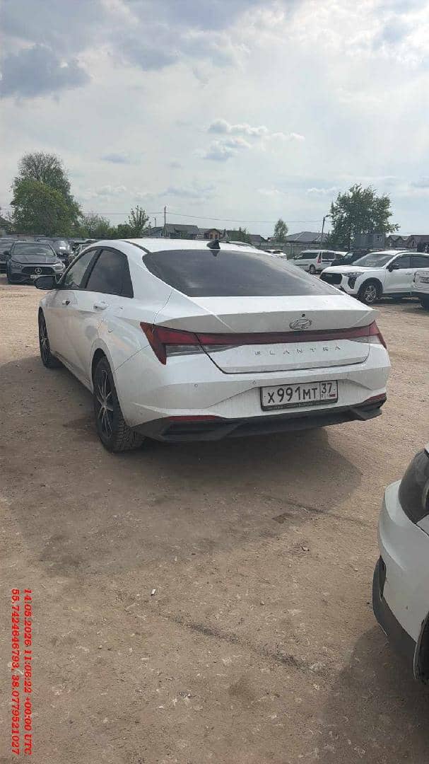 Hyundai Elantra,  233 287 км, 2021 года в лизинг