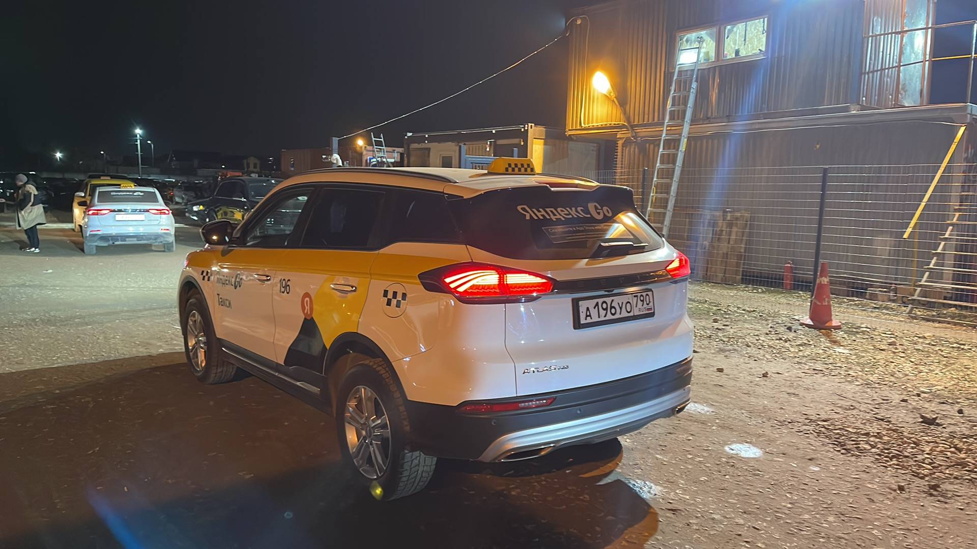 Geely Atlas Pro,  125 430 км, 2024 года в лизинг