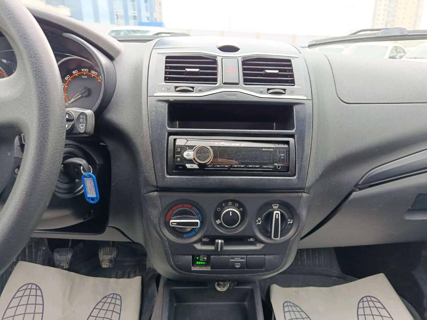 Lada Granta лифтбек,  127 514 км, 2023 года в лизинг
