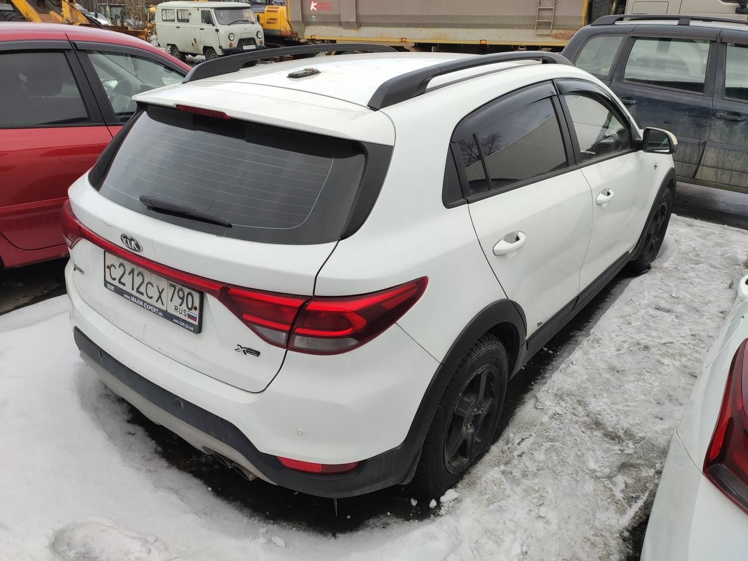 KIA Rio X-Line,  329 057 км, 2018 года в лизинг