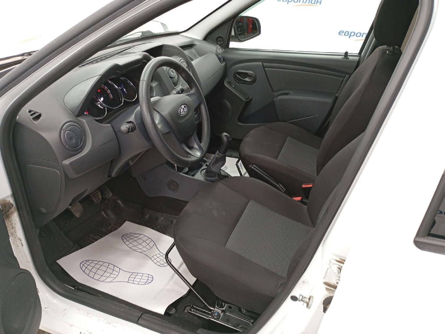 Lada Largus универсал,  79 045 км, 2022 года в лизинг