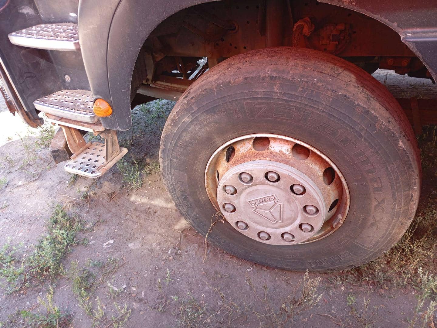 HOWO ZZ3256V384GE 6x4,  179 414 км, 2023 года в лизинг