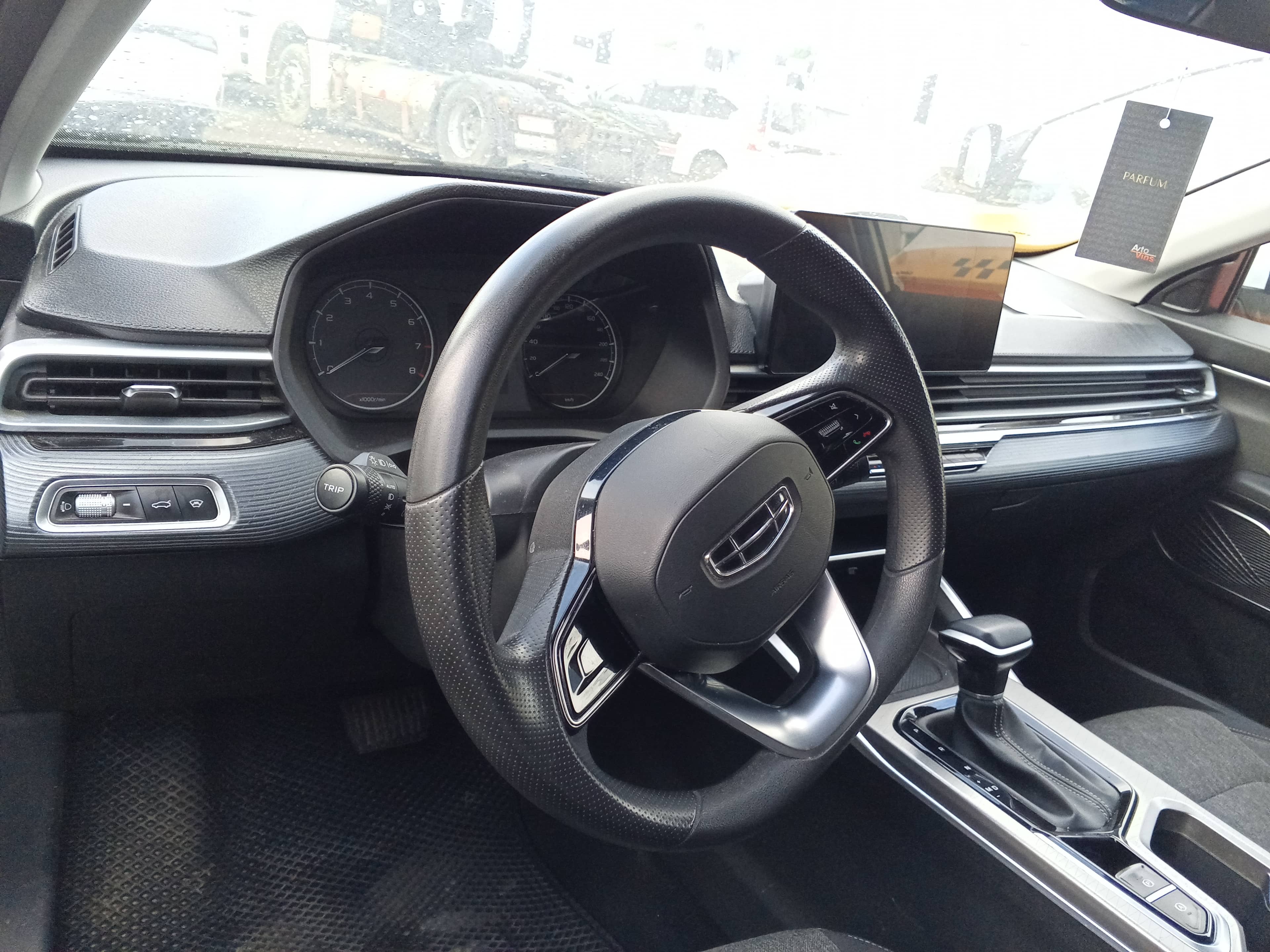 Geely Emgrand,  178 000 км, 2023 года в лизинг