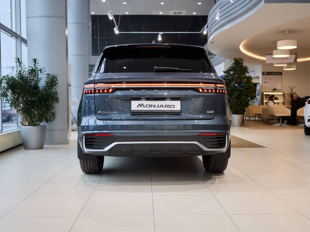 Geely Monjaro Flagship 2.0T (238 hp) 8AT 4WD
