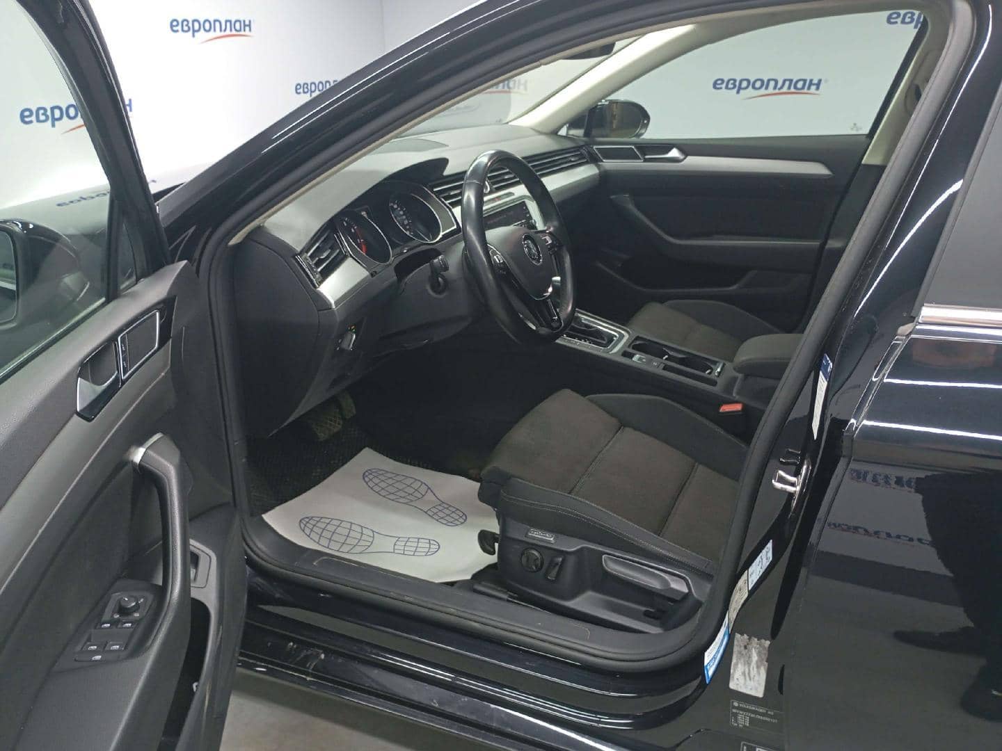 Volkswagen Passat,  159 889 км, 2018 года в лизинг