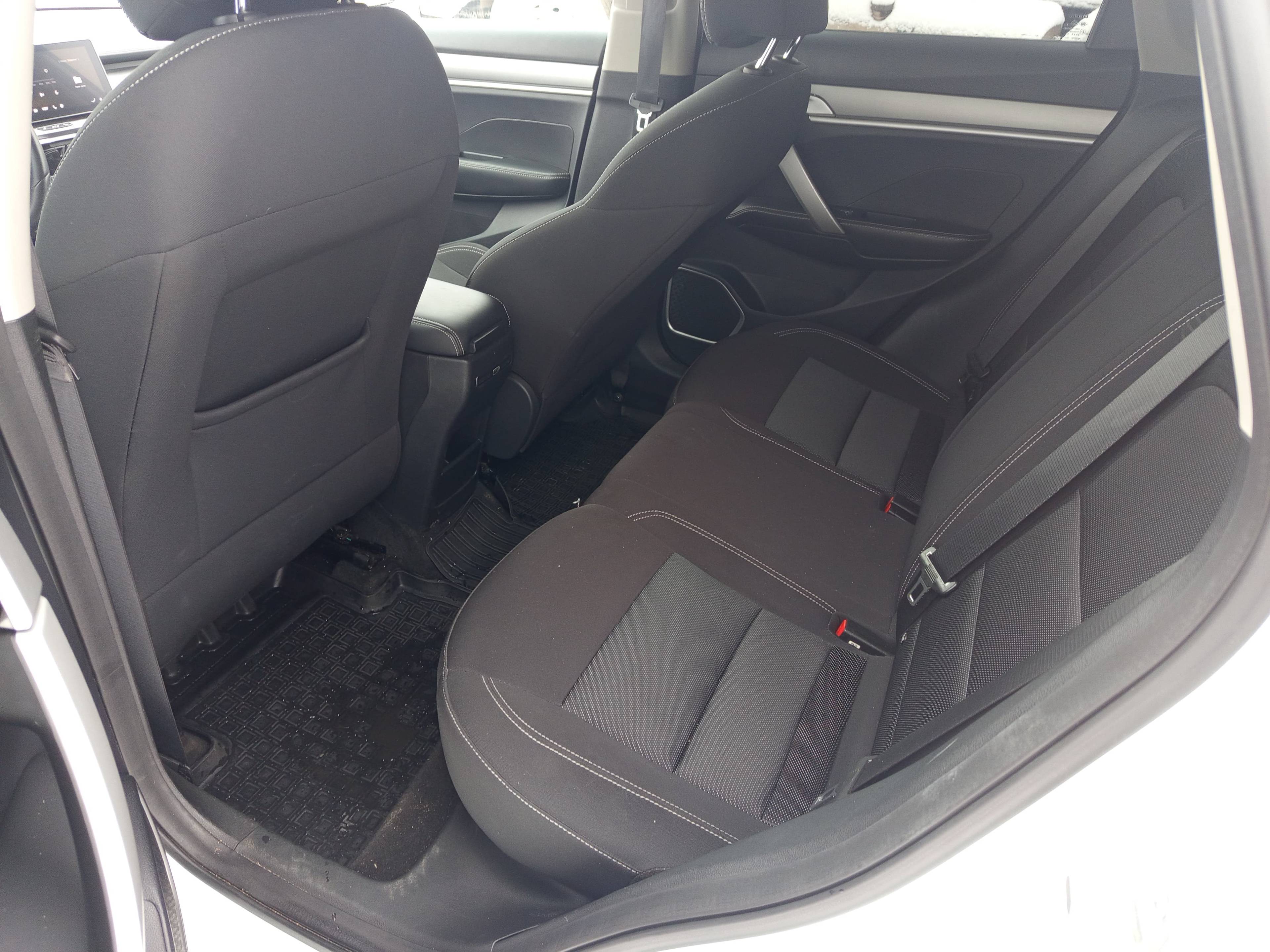 Geely Coolray,  49 944 км, 2023 года в лизинг