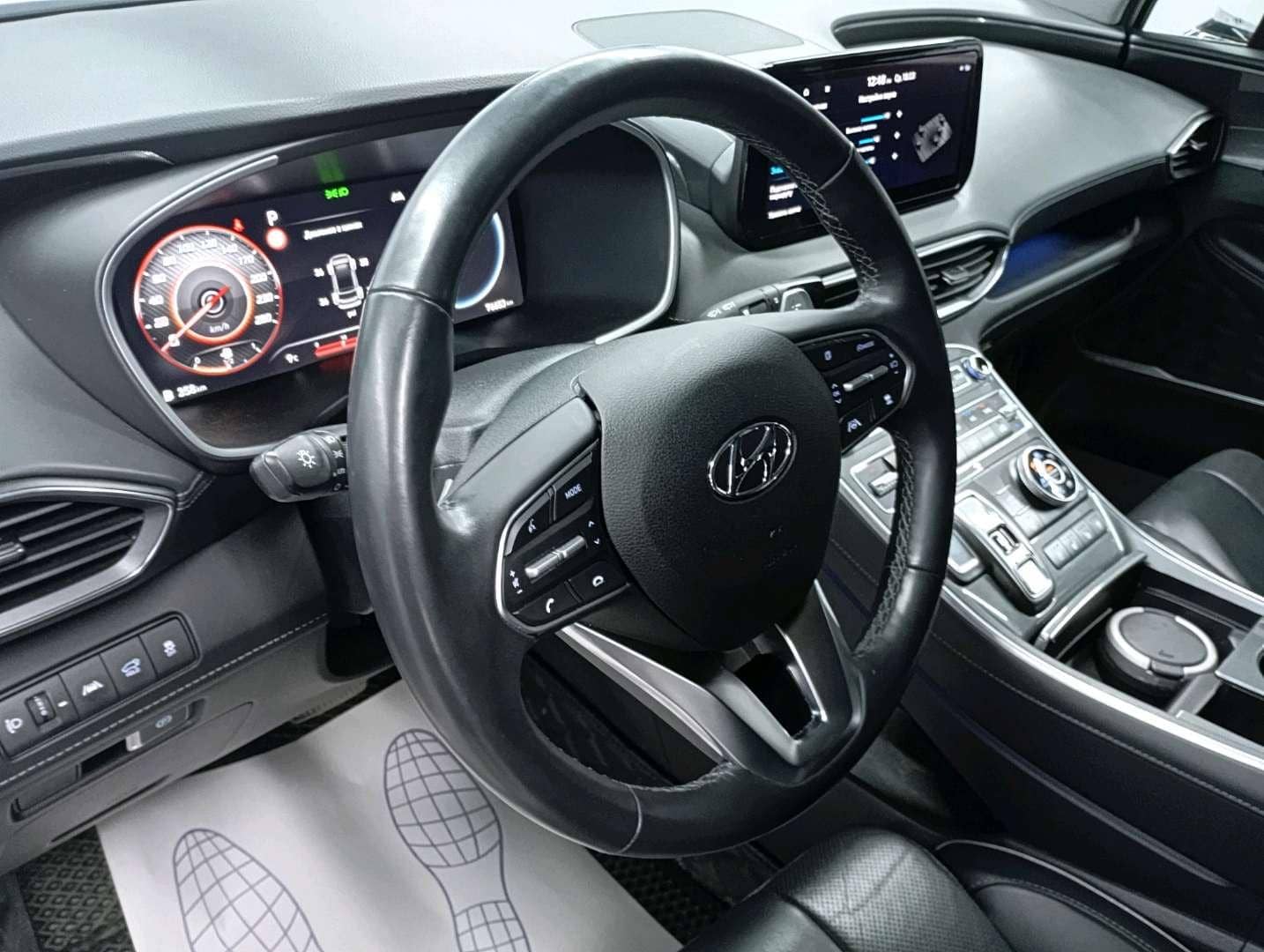 Hyundai Santa Fe,  76 653 км, 2022 года в лизинг