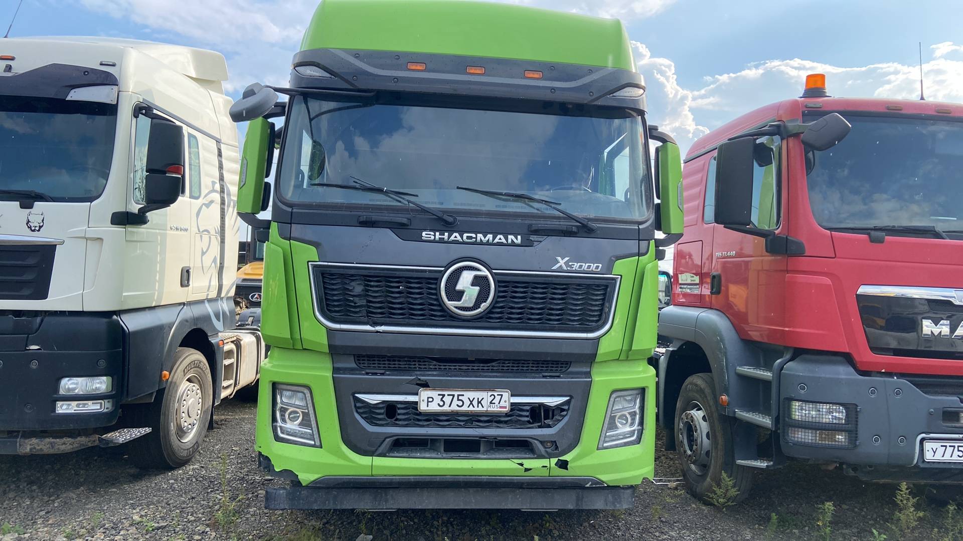 Shacman SX42584W324C