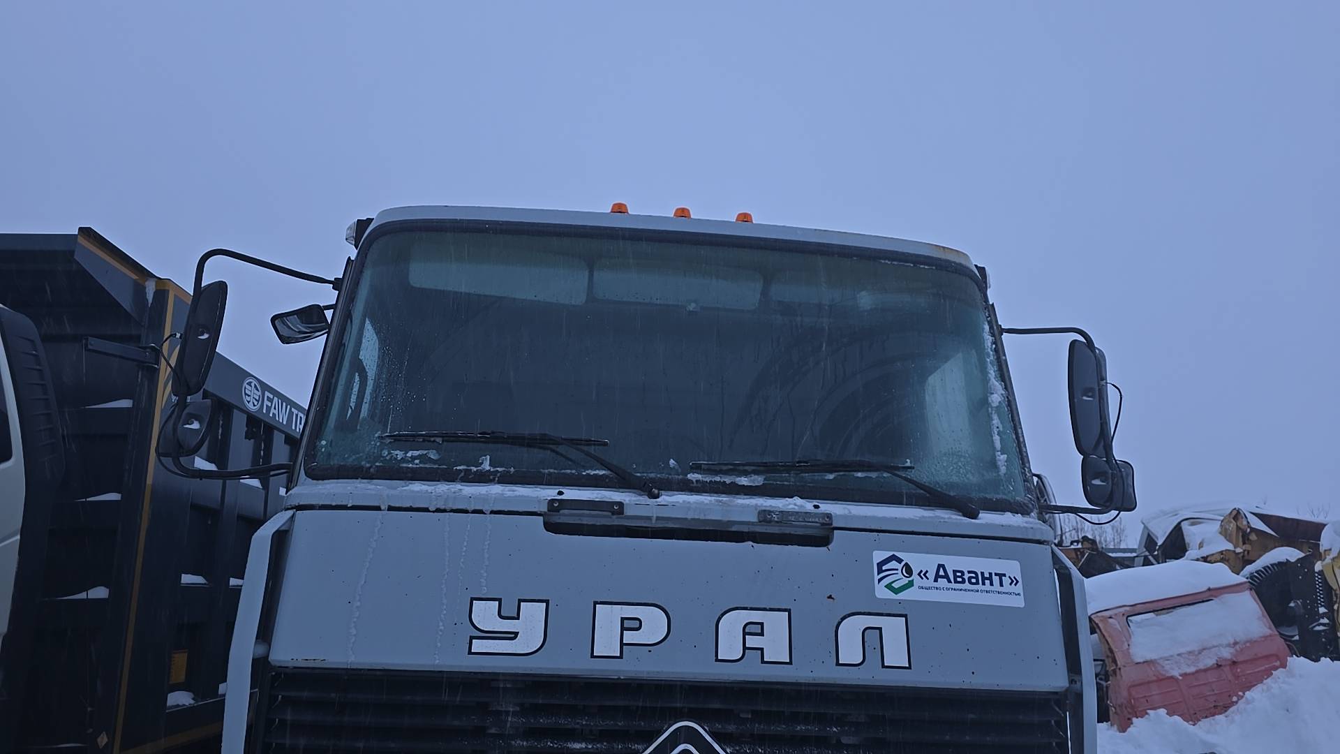 УРАЛ 6370K,  52 725 км, 2013 года в лизинг