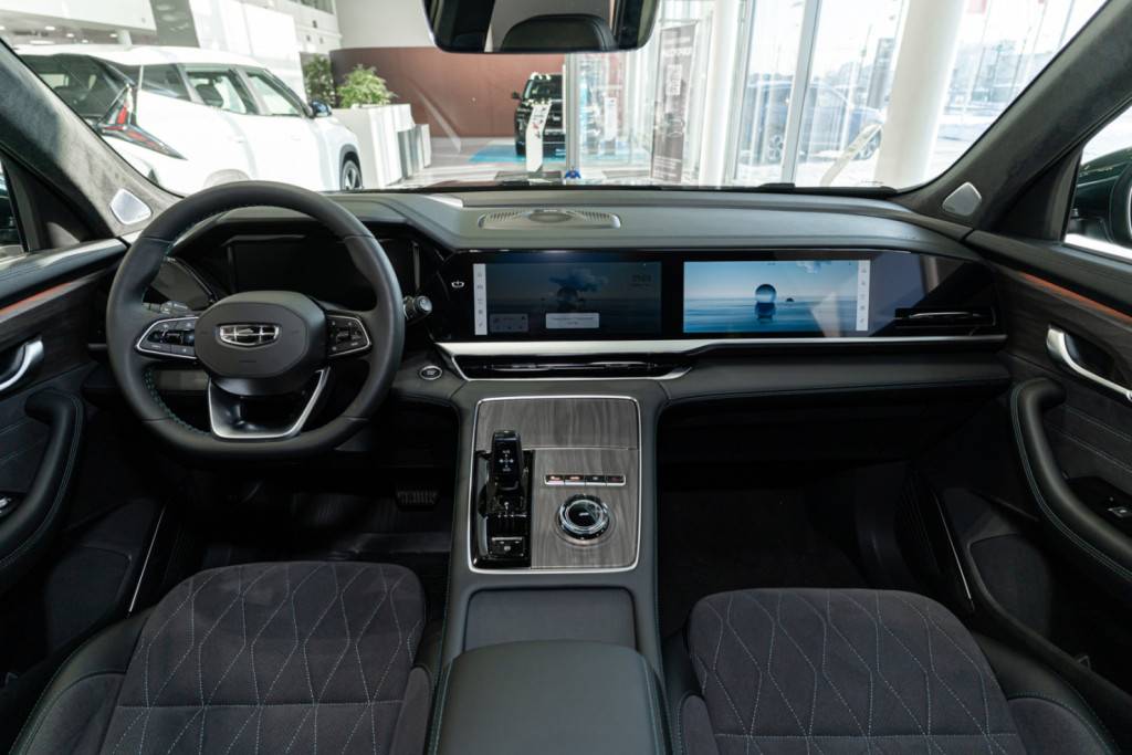 Geely Monjaro Флагман 2.0Т 238 л.с. АТ полный привод