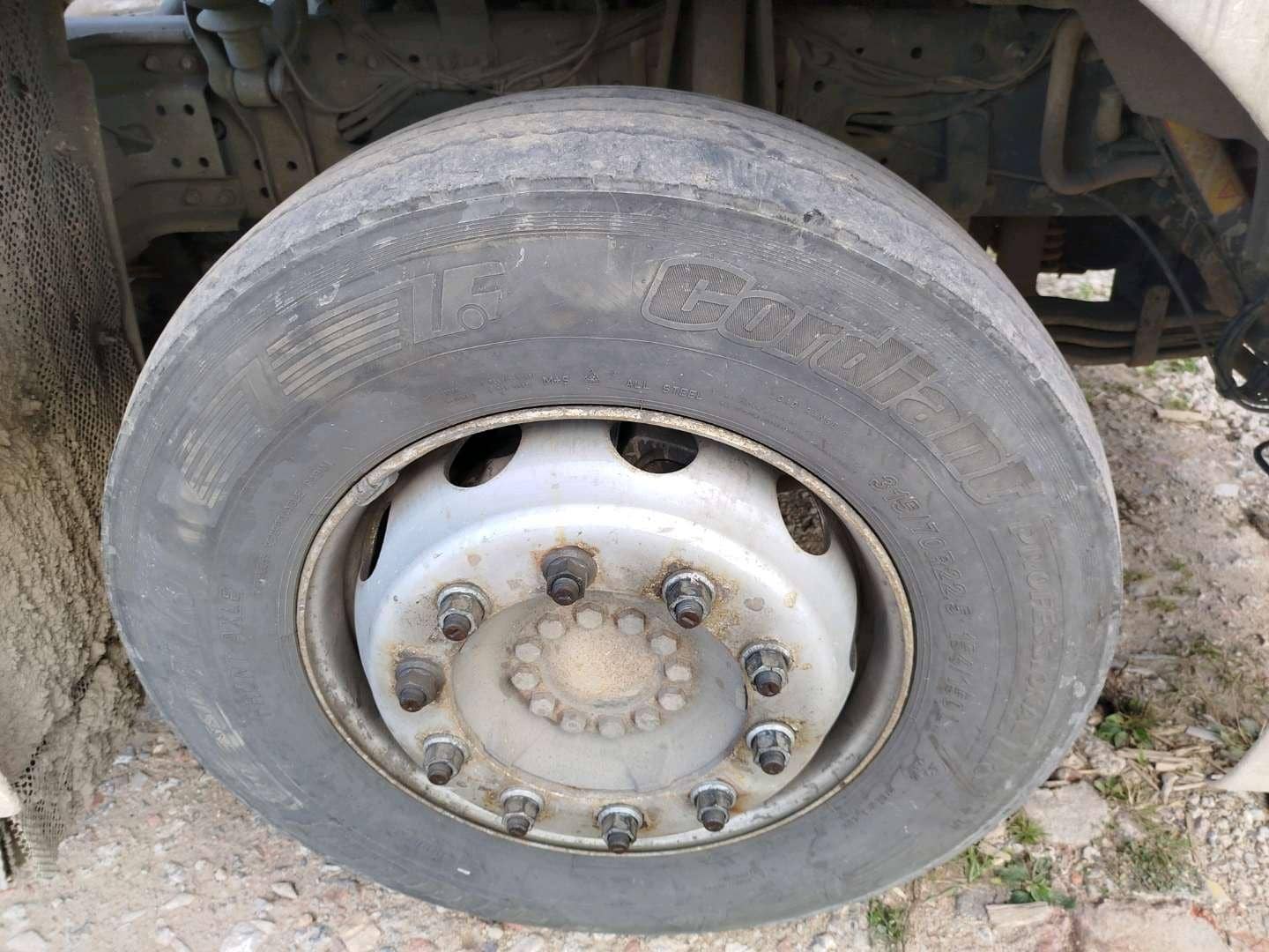 Sitrak C7H 4x2 ZZ4186V361HE,  560 000 км, 2022 года в лизинг