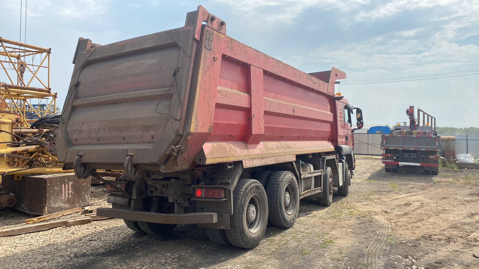 Sitrak ZZ3316V306ME,  246 120 км, 2022 года в лизинг